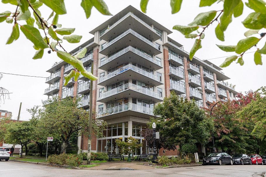 510 298 E 11th Avenue Vancouver, BC - 32