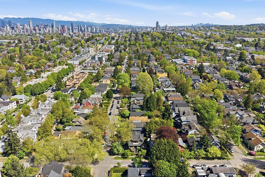 3174 W 5th Avenue Vancouver, BC - 7