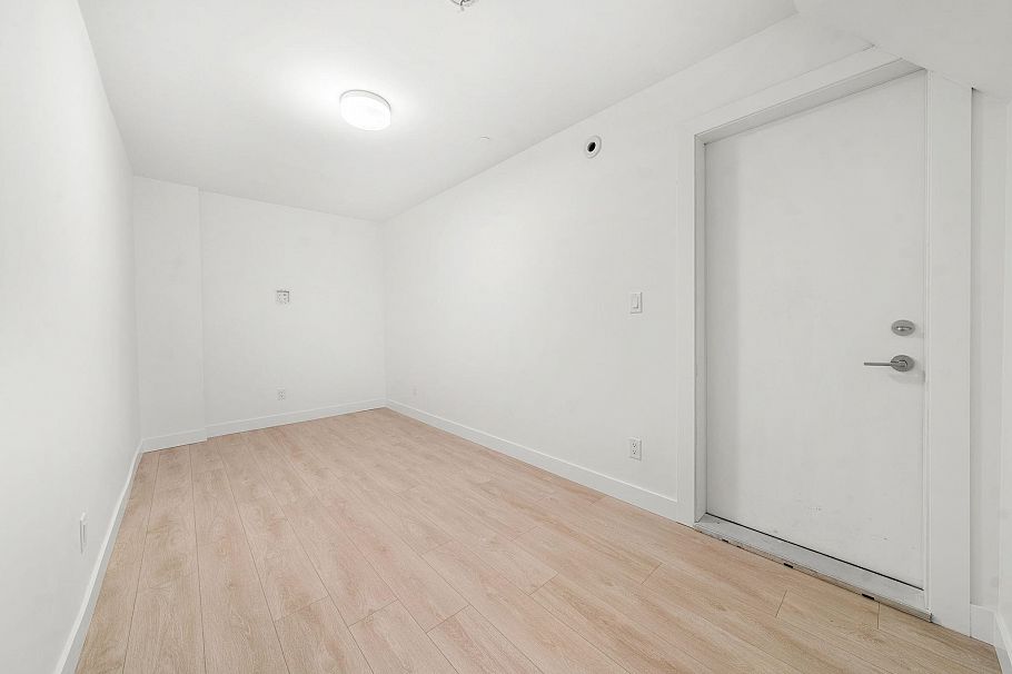 44 3597 Malsum Drive North Vancouver, BC - 26