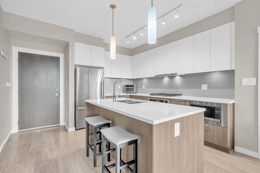 303 625 E 3rd Street North Vancouver, BC - 6