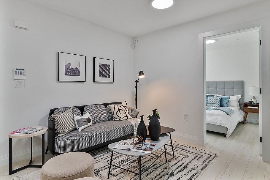3615 Yale Street Vancouver, BC - 23
