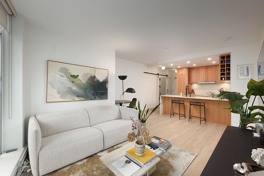1202 821 Cambie Street Vancouver, BC - 2