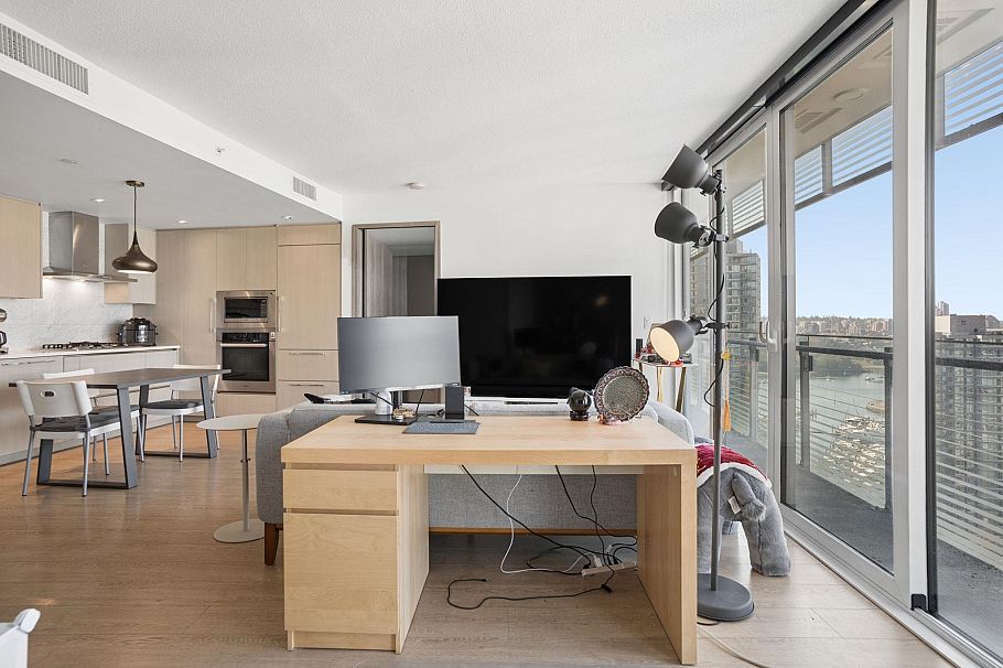 2401 89 Nelson Street Vancouver, BC - 13