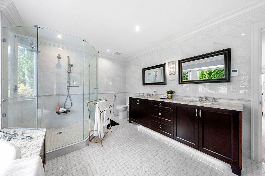 1259 W Keith Road North Vancouver, BC - 22