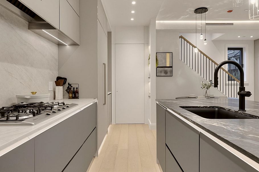 1179 W 33rd Avenue Vancouver, BC - 5