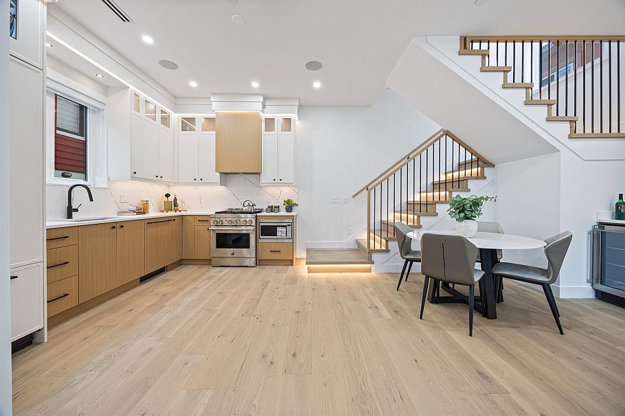 1 2070 E 26th Avenue Vancouver, BC - 11