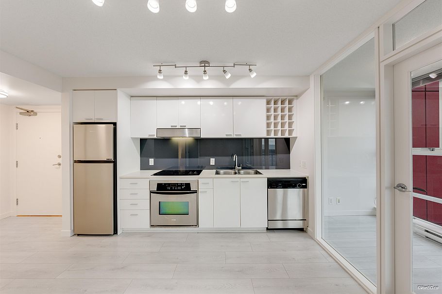 1509 111 W Georgia Street Vancouver, BC - 2