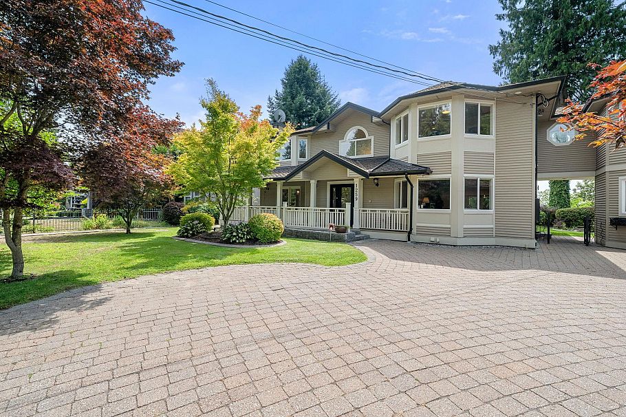 1259 W Keith Road North Vancouver, BC - 18