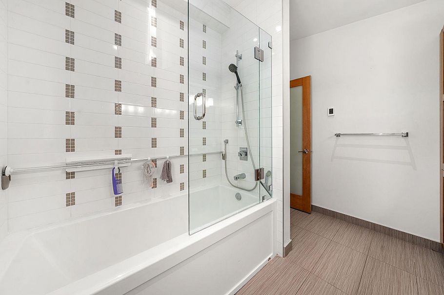 4506 Ranger Avenue North Vancouver, BC - 27