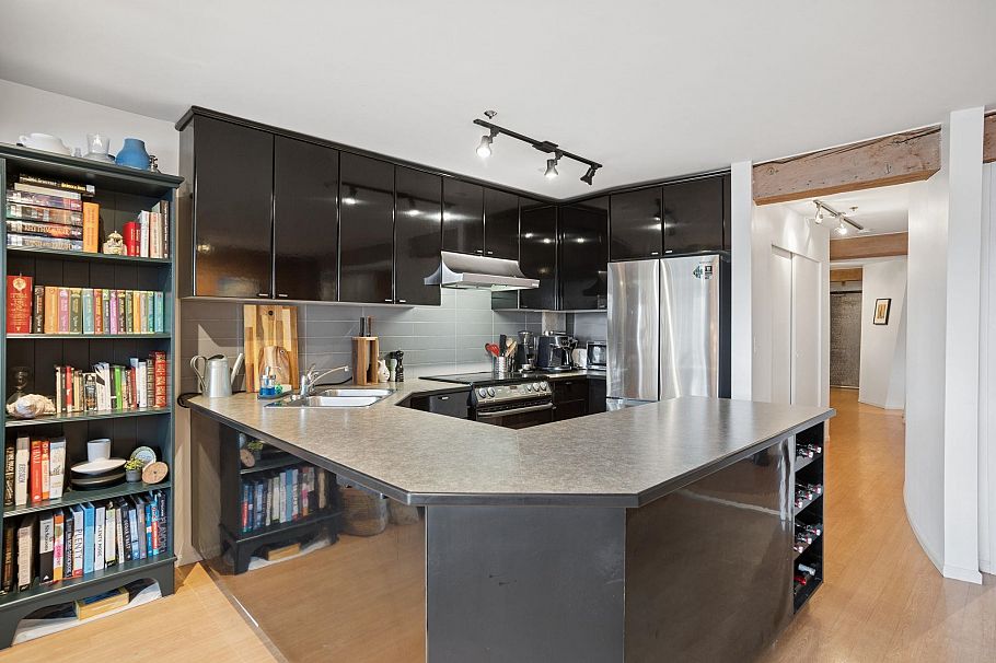 305 1066 Hamilton Street Vancouver, BC - 17