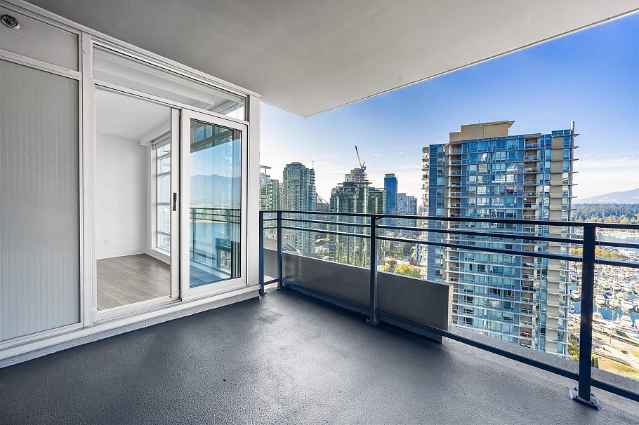 2302 1205 W Hastings Street Vancouver, BC - 12