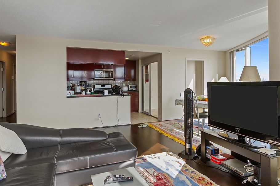 2306 1033 Marinaside Crescent Vancouver, BC - 8