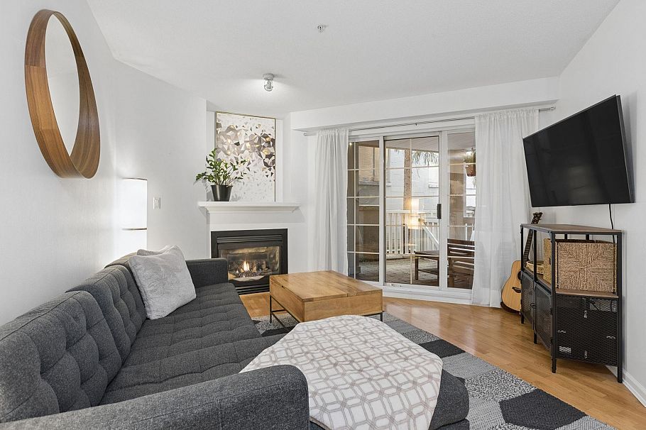 112 147 E 1st North Vancouver, BC - 9