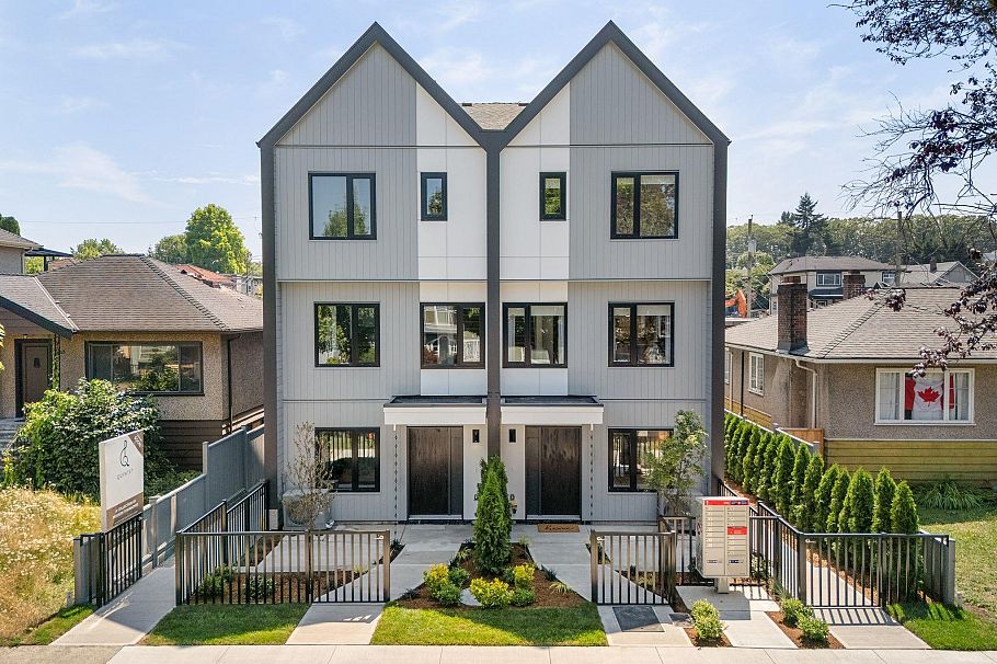 4 2240 E 40th Avenue Vancouver, BC - 1