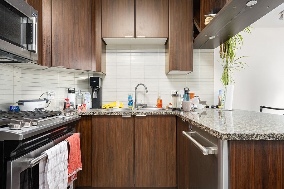 802 1010 Richards Street Vancouver, BC - 6