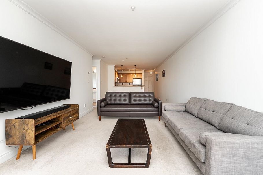 302 128 W 21st Street North Vancouver, BC - 8