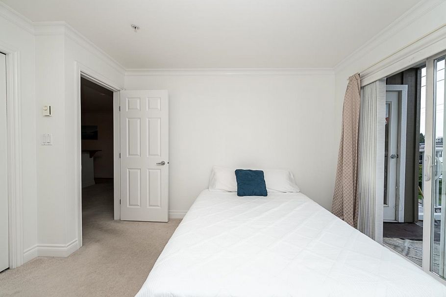 302 128 W 21st Street North Vancouver, BC - 20