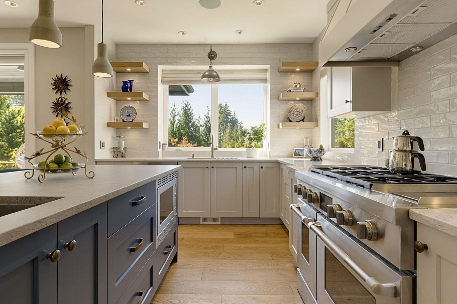 285 Monteray Avenue North Vancouver, BC - 6