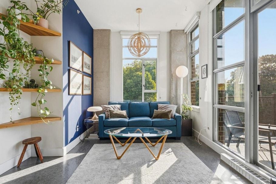 304 2635 Prince Edward Street Vancouver, BC - 1