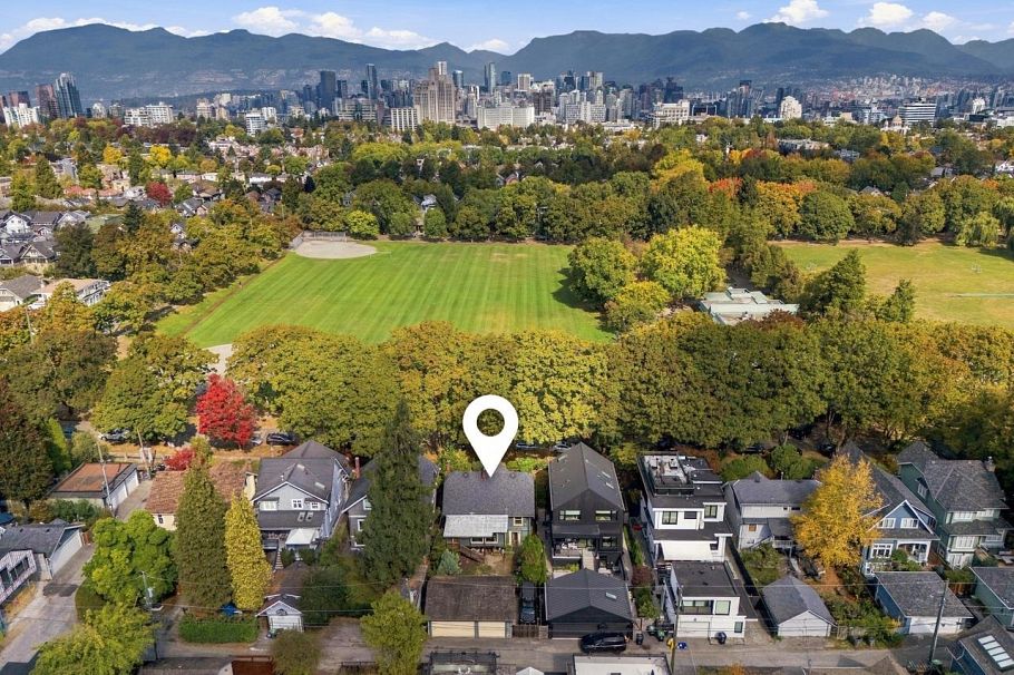 840 W 22nd Avenue Vancouver, BC - 5