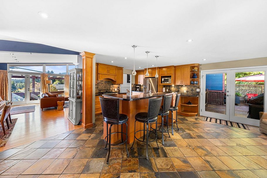 4506 Ranger Avenue North Vancouver, BC - 14