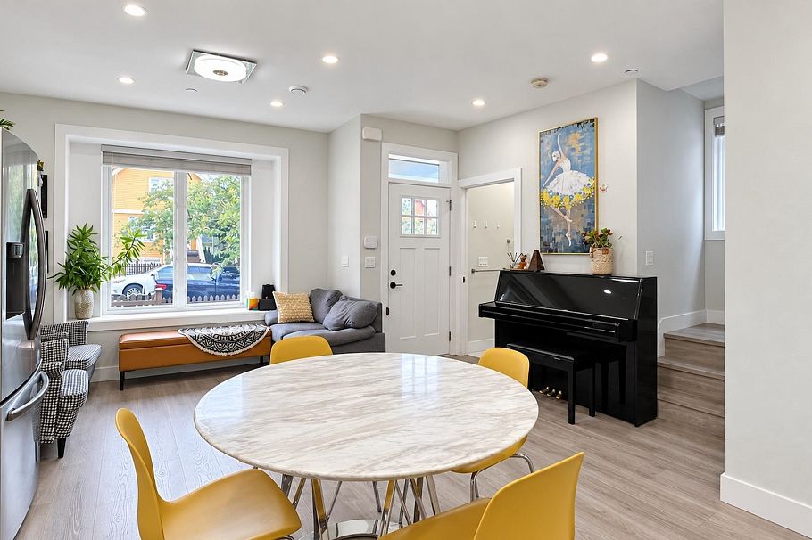 4985 Moss Street Vancouver, BC - 8
