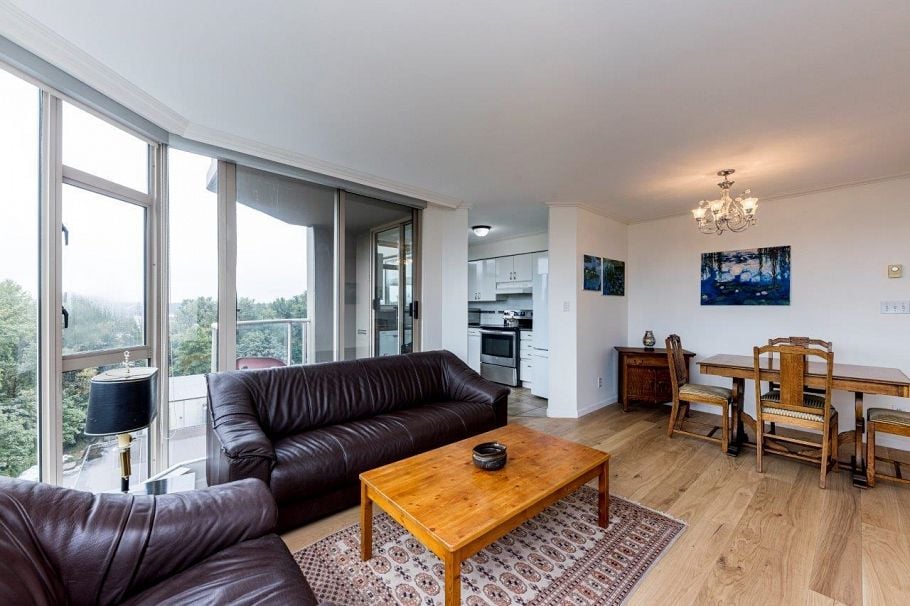1213 1327 E Keith Road North Vancouver, BC - 2