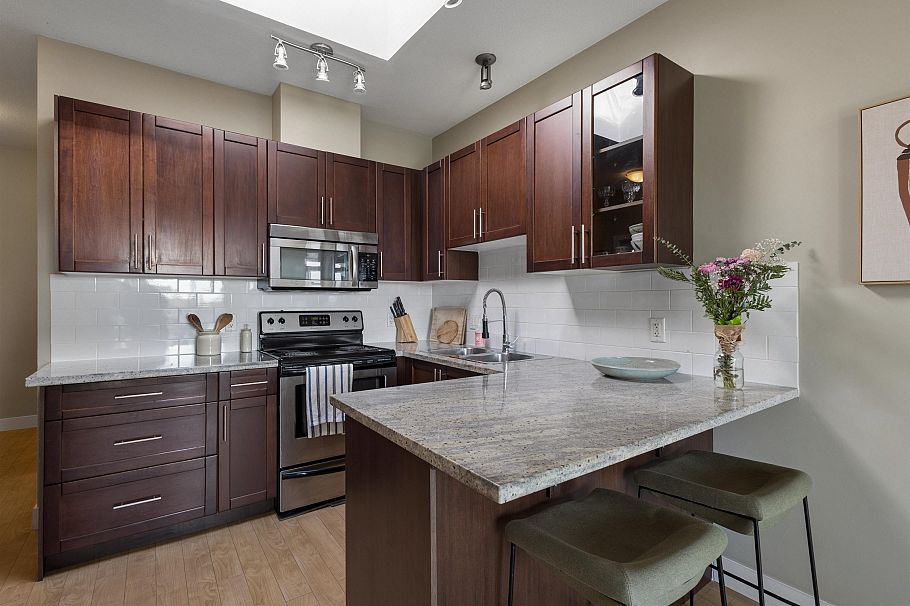 PH9 688 E 17th Avenue Vancouver, BC - 6