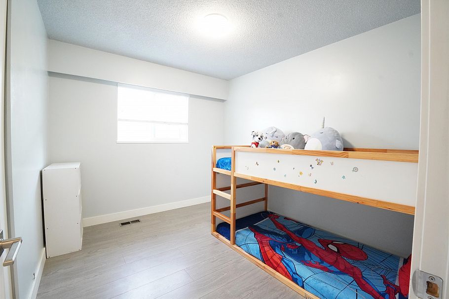 6819 Knight Street Vancouver, BC - 5
