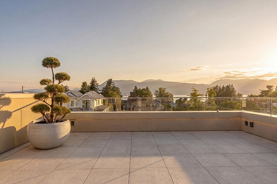 4521 Langara Avenue Vancouver, BC - 14
