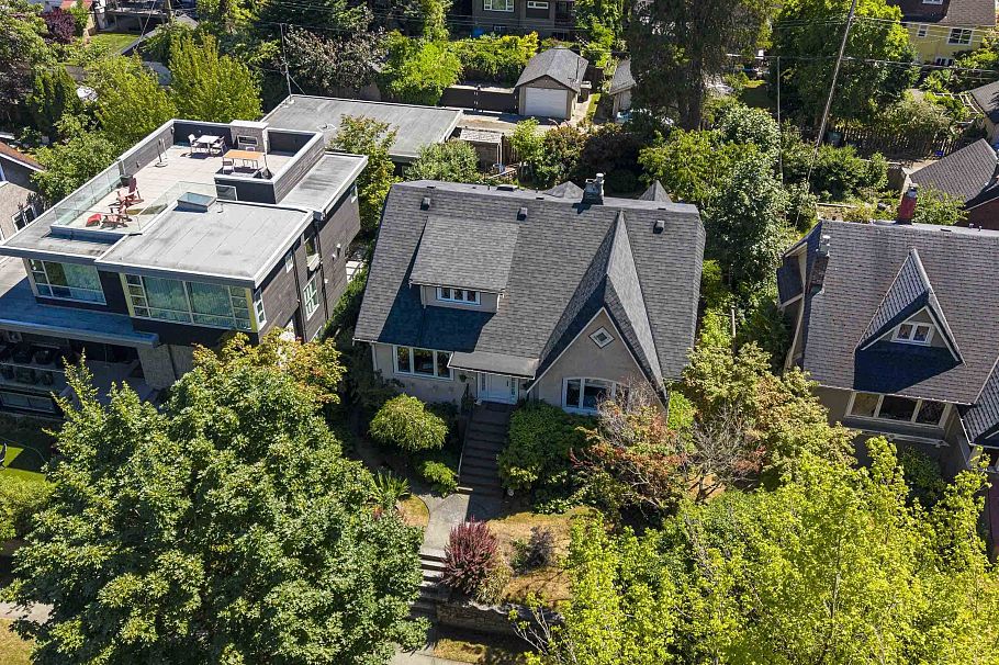 4234 W 9th Avenue Vancouver, BC - 35