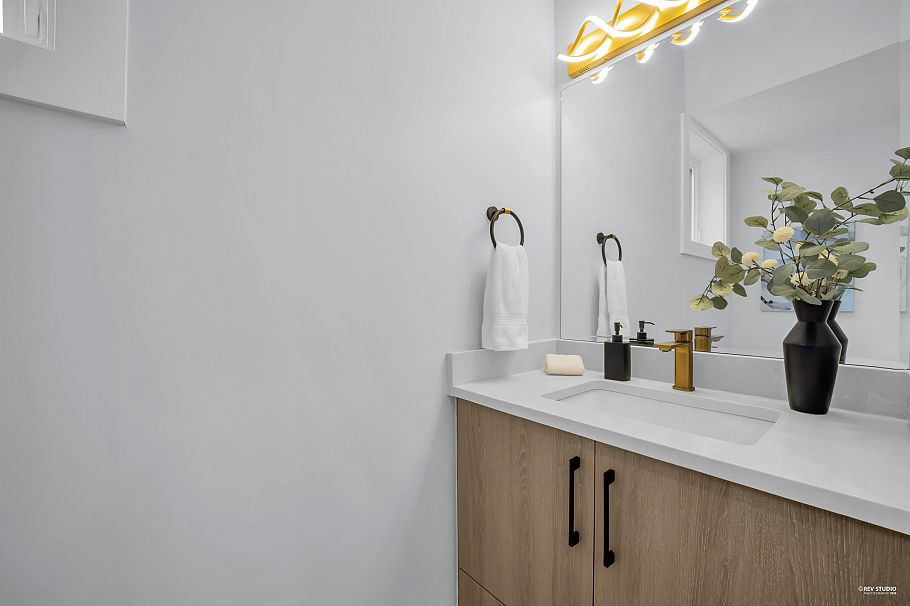 2619 Mcgill Street Vancouver, BC - 11