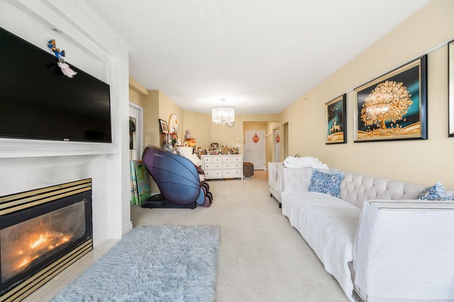 1204 5775 Hampton Place Vancouver, BC - 4