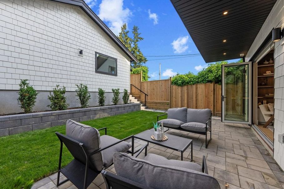 2 6318 Sophia Street Vancouver, BC - 34