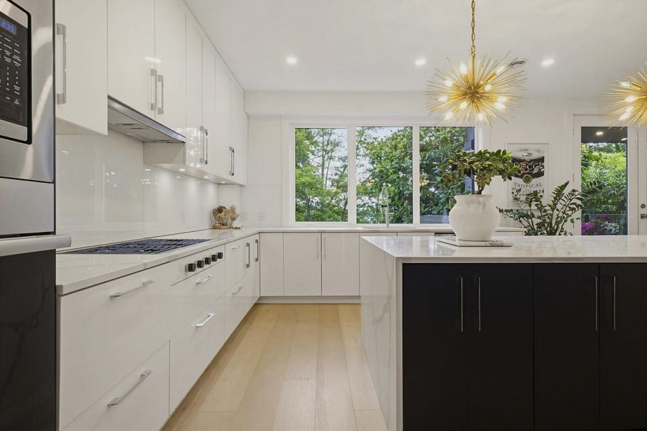919 E 4th Street North Vancouver, BC - 15