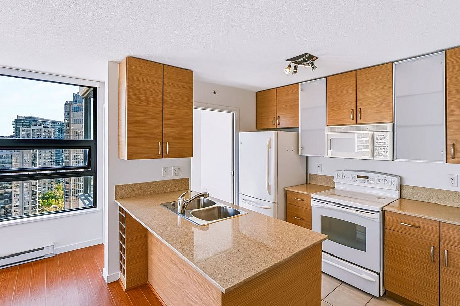 2105 977 Mainland Street Vancouver, BC - 6