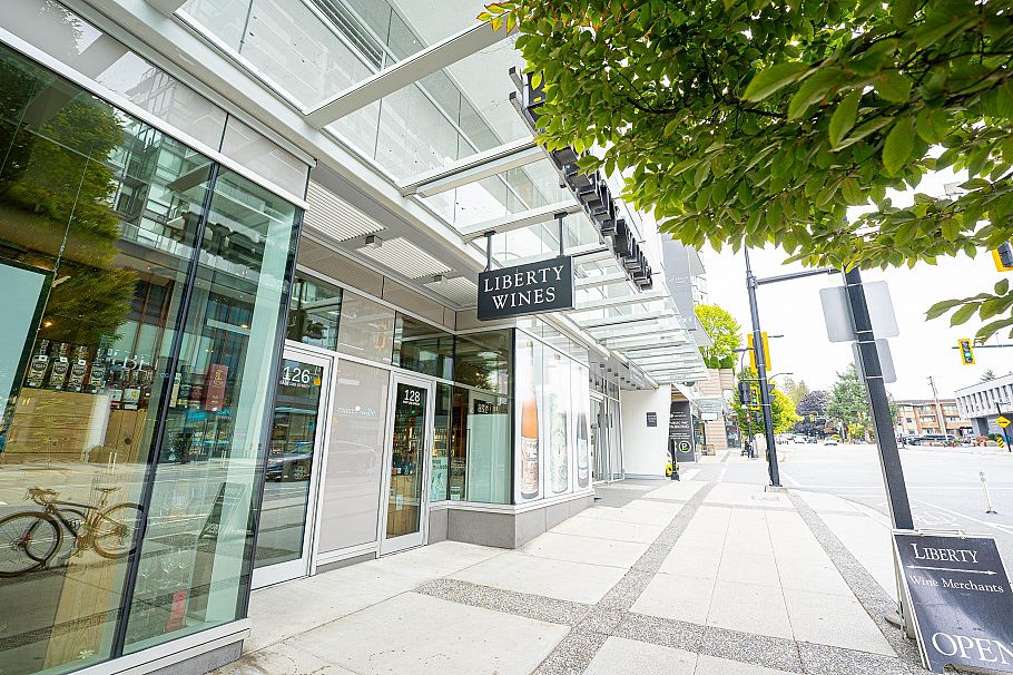 1607 125 E 14th Street North Vancouver, BC - 24