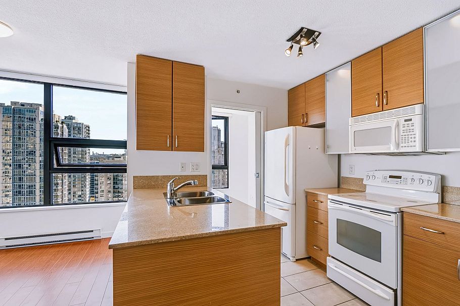 2105 977 Mainland Street Vancouver, BC - 7