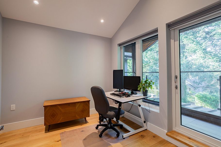 426 W 17th Avenue Vancouver, BC - 21