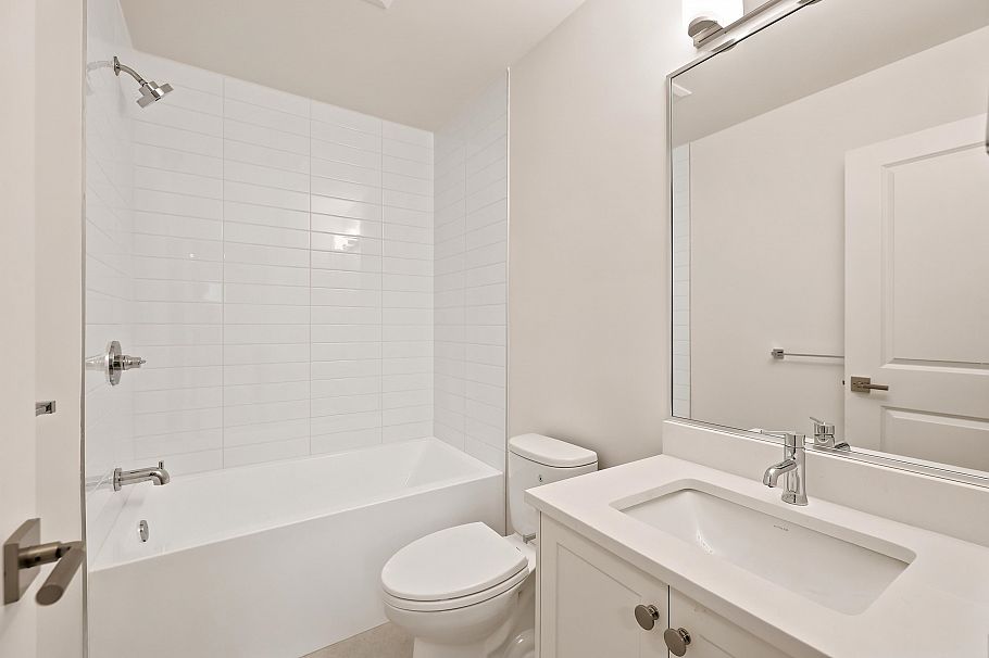 3490 Church Street North Vancouver, BC - 30