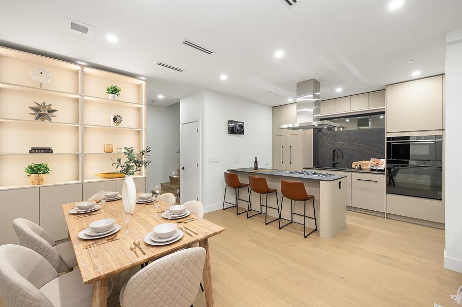 1 2145 Napier Street Vancouver, BC - 14