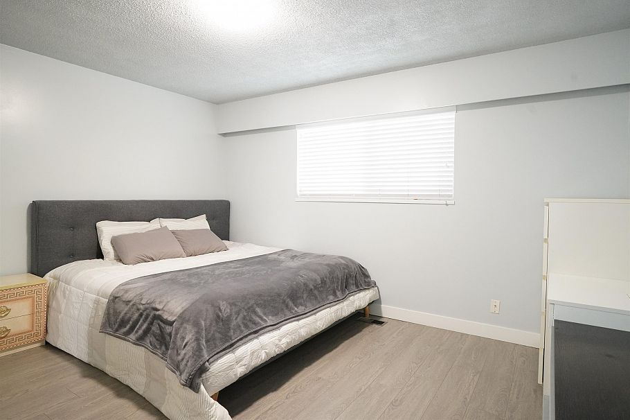 6819 Knight Street Vancouver, BC - 3