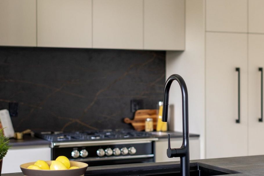 2 2145 Napier Street Vancouver, BC - 17