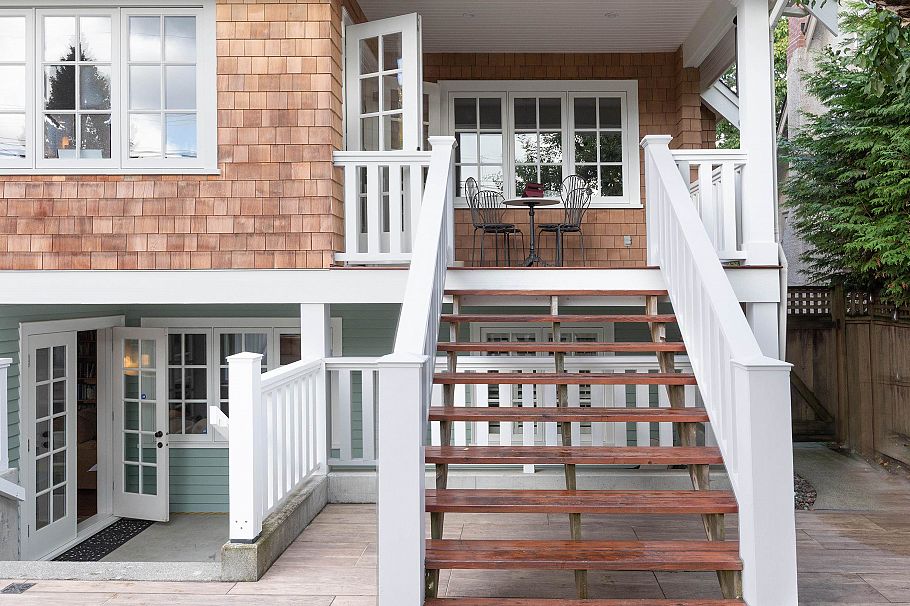 2982 W 32nd Avenue Vancouver, BC - 35