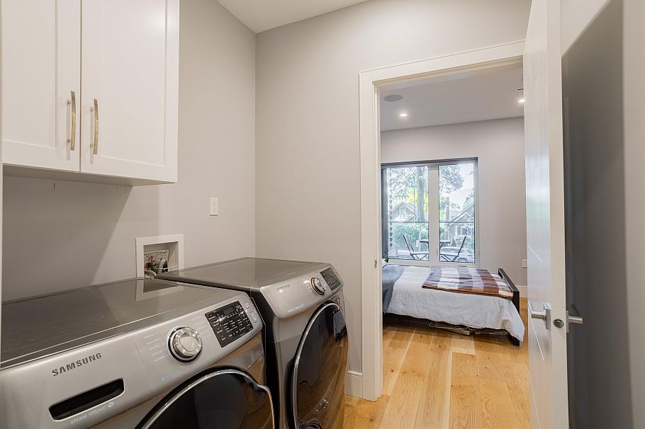 426 W 17th Avenue Vancouver, BC - 20