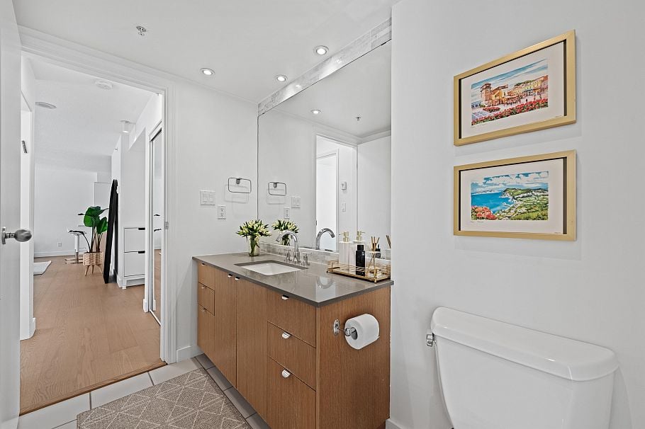 204 1633 W 8th Avenue Vancouver, BC - 24