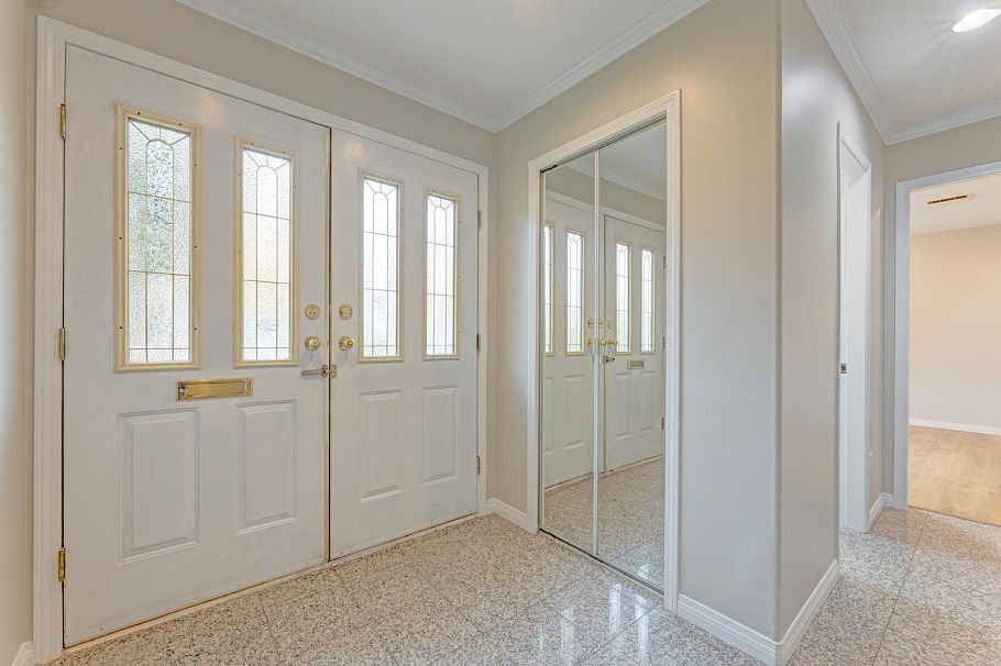 3028 E 26th Avenue Vancouver, BC - 2
