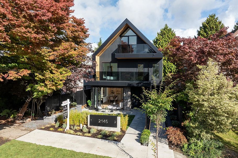1 2145 Napier Street Vancouver, BC - 37