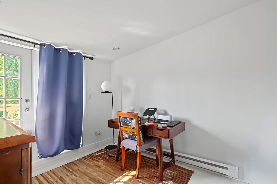 462 W 19th Avenue Vancouver, BC - 20