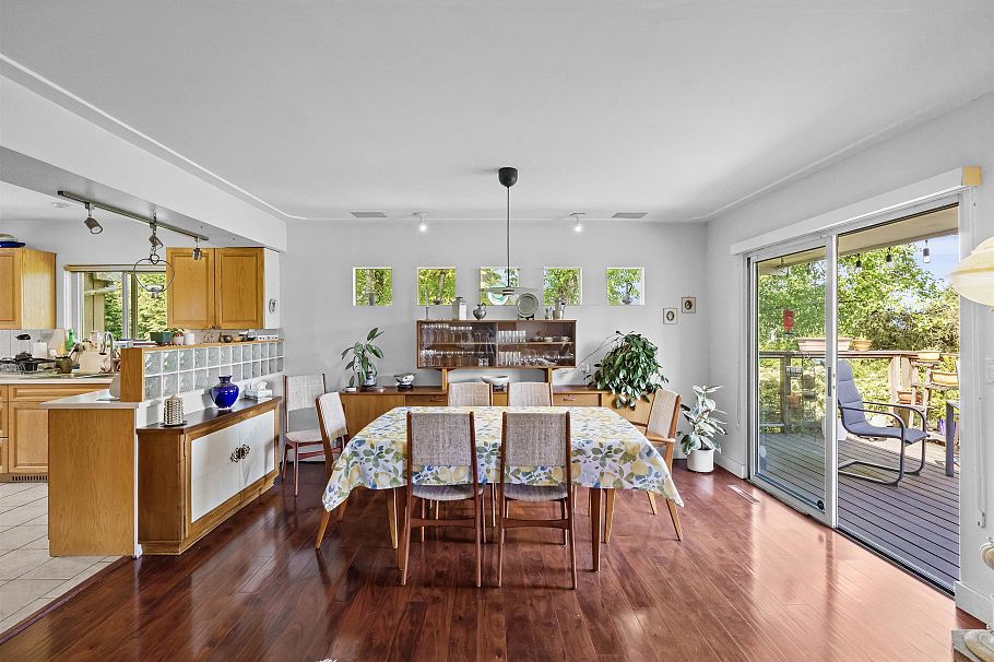 998 Fairway Drive North Vancouver, BC - 16